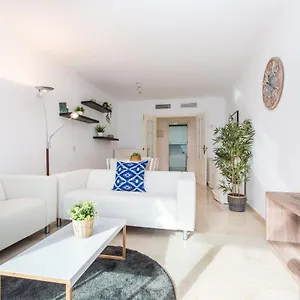 Apartment Awesome 2 Bedroom Apt With Pool And Parking In Puerto Banus - Rdr197, Marbella
